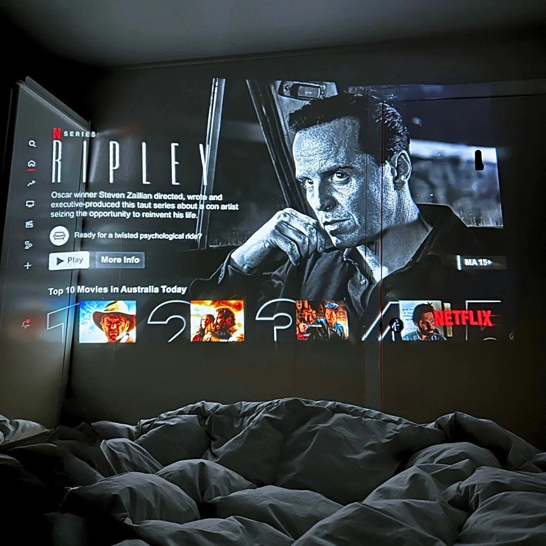 Luxora™ Ultra HD Projector